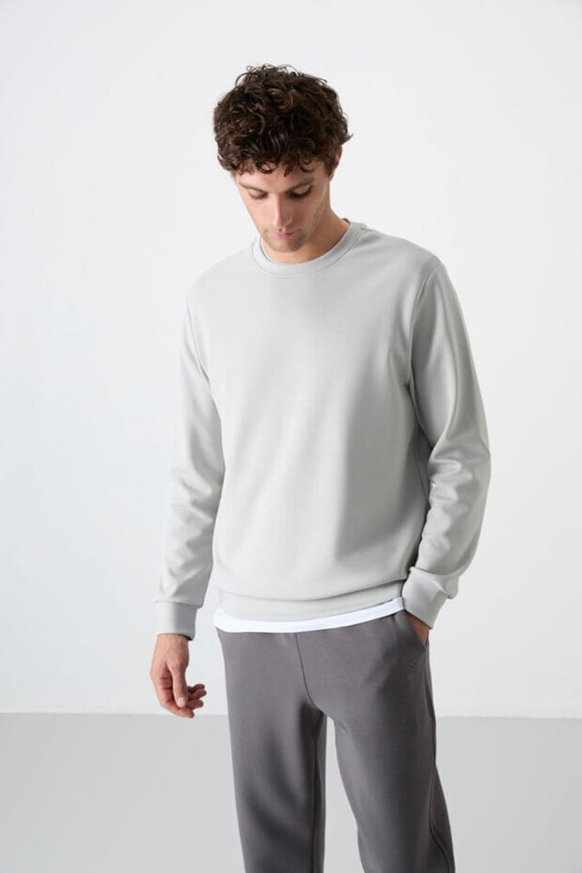 Tommy Life Tommy Life Men's Plain Crew Neck Sweatshirt in Grey - 3