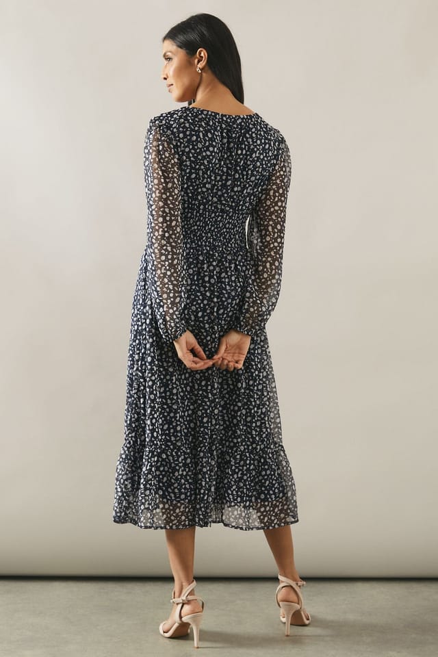 Wallis Wallis Women's Printed V Neck Blouson Sleeve Midi Dress in Navy - 3