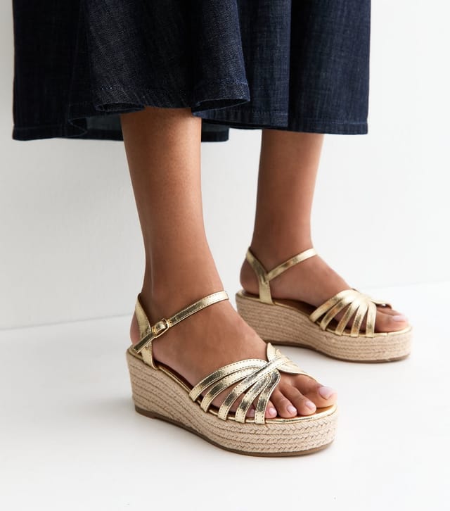 New Look Women's Wide Fit Gold Cage Strap Wedge Sandals Vegan New Look - 2