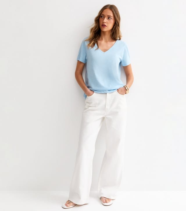 New Look Women's Light Blue Cotton V-Neck T-Shirt New Look - 3