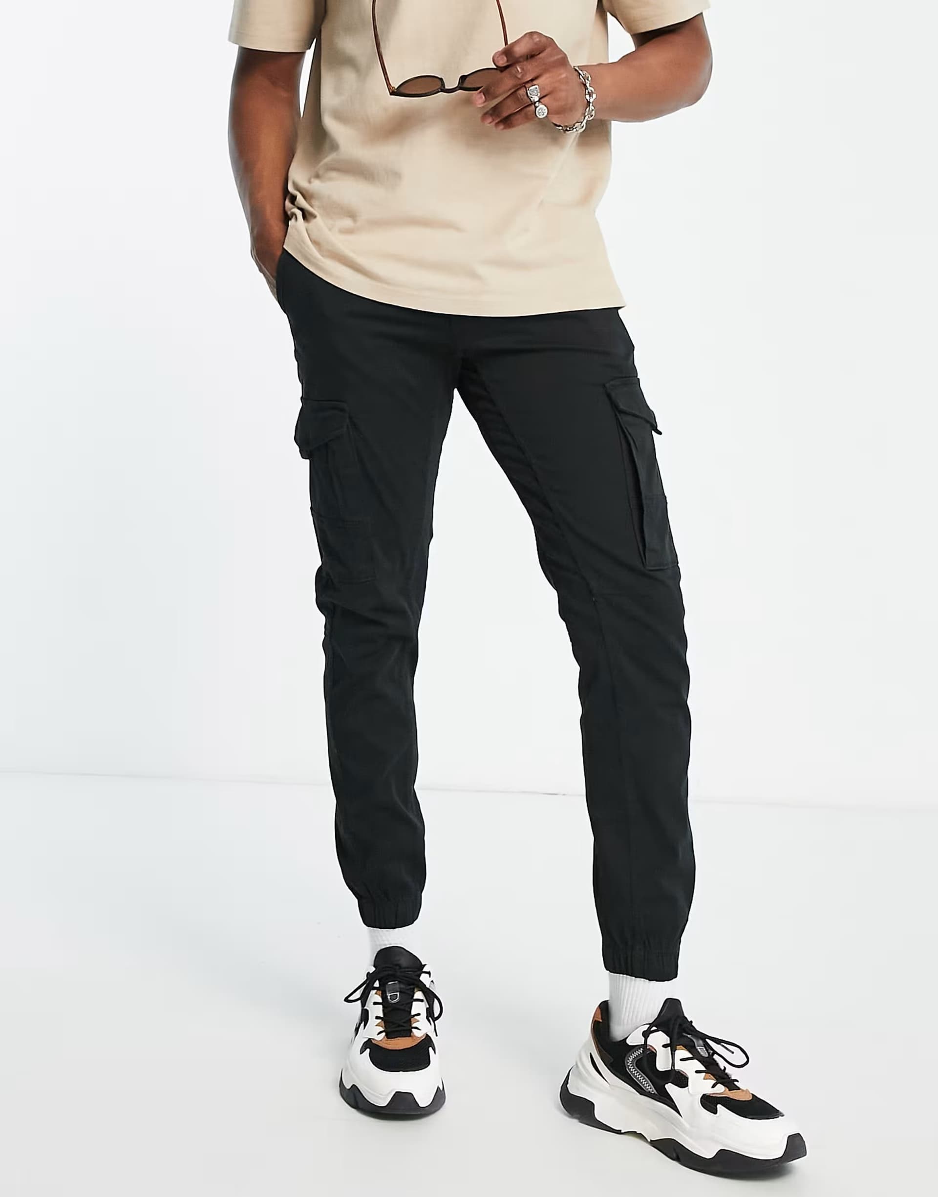 ASOS Jack & Jones Intelligence cuffed cargo trouser in black