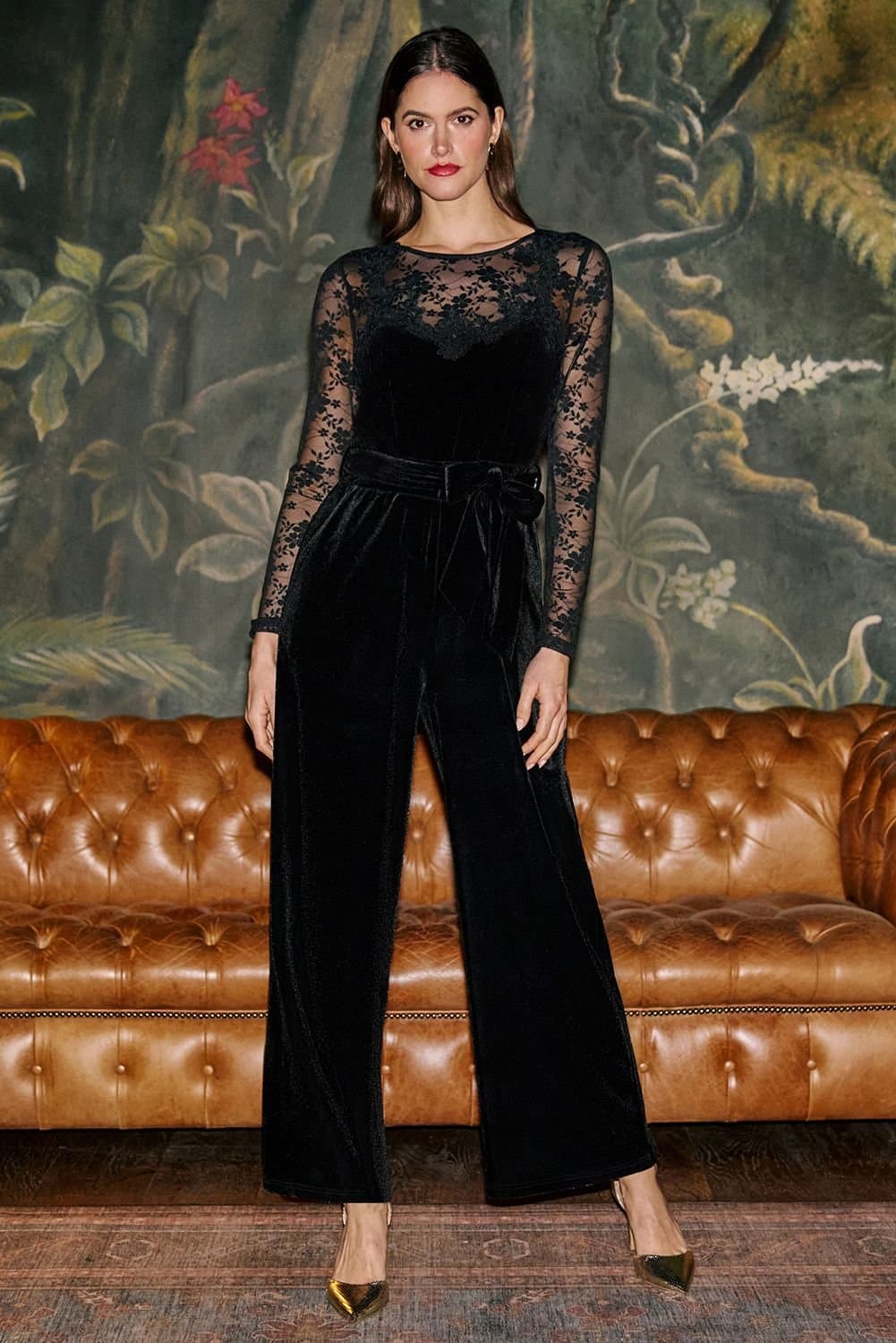 Yumi Yumi Women's Lace Applique Sleeve Velvet Jumpsuit in Black