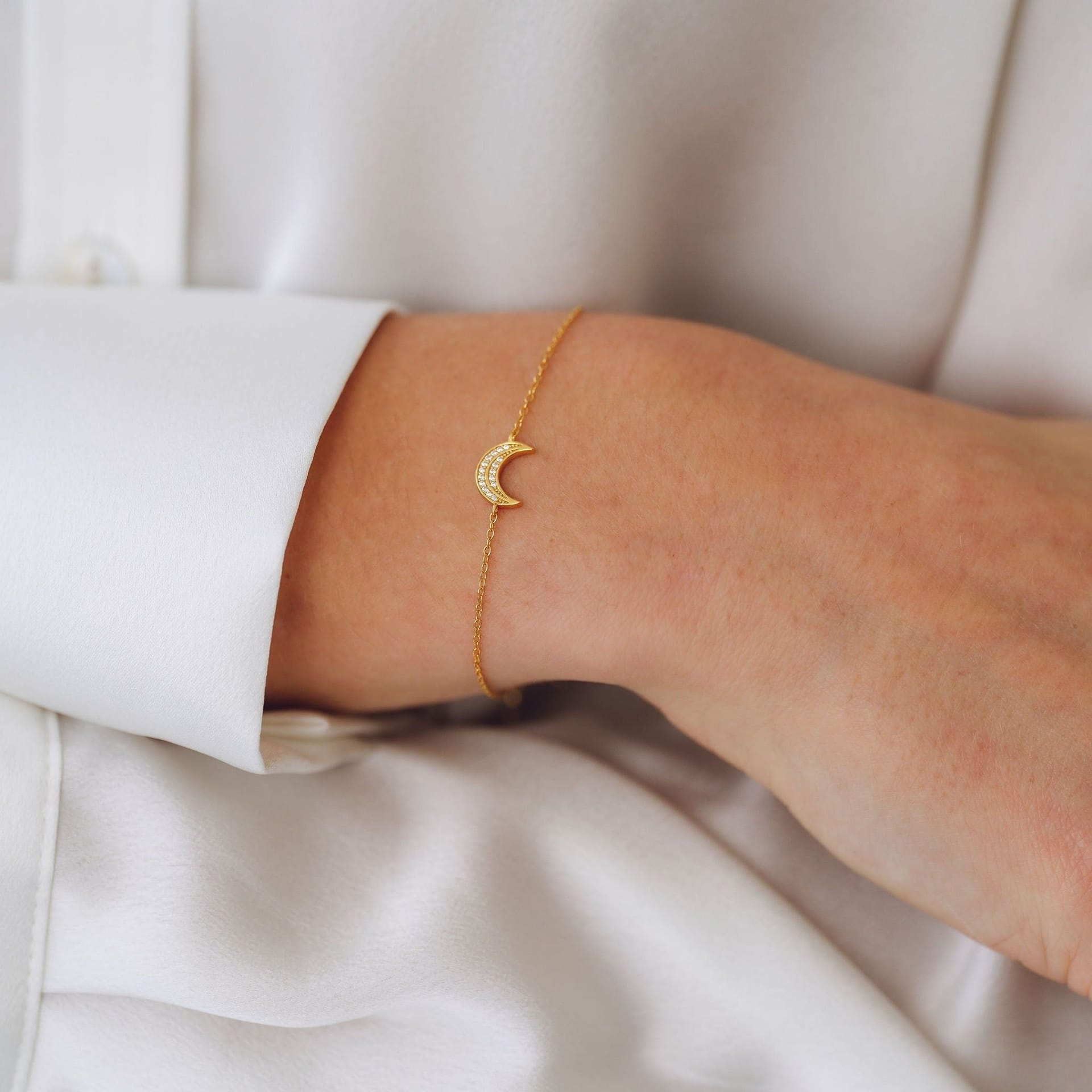 Gold Trip Gold Trip Women's Celestial Moon Bracelet in Gold - 4