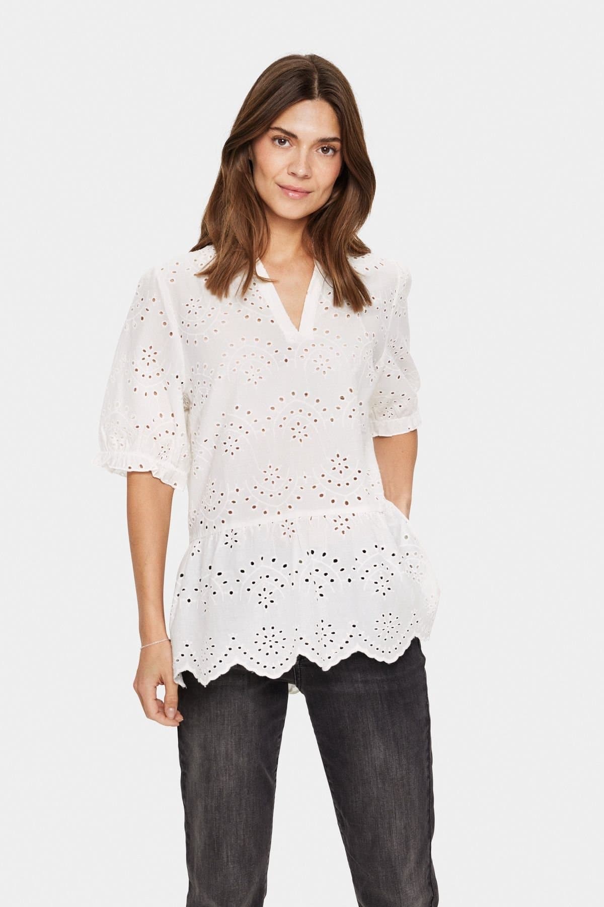 Saint Tropez Saint Tropez Off-White V-Neck Blouse with Embroidery