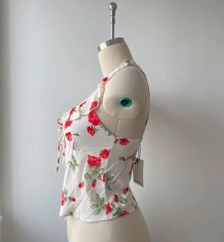 Bershka Bershka white rose print ruffle top with ties