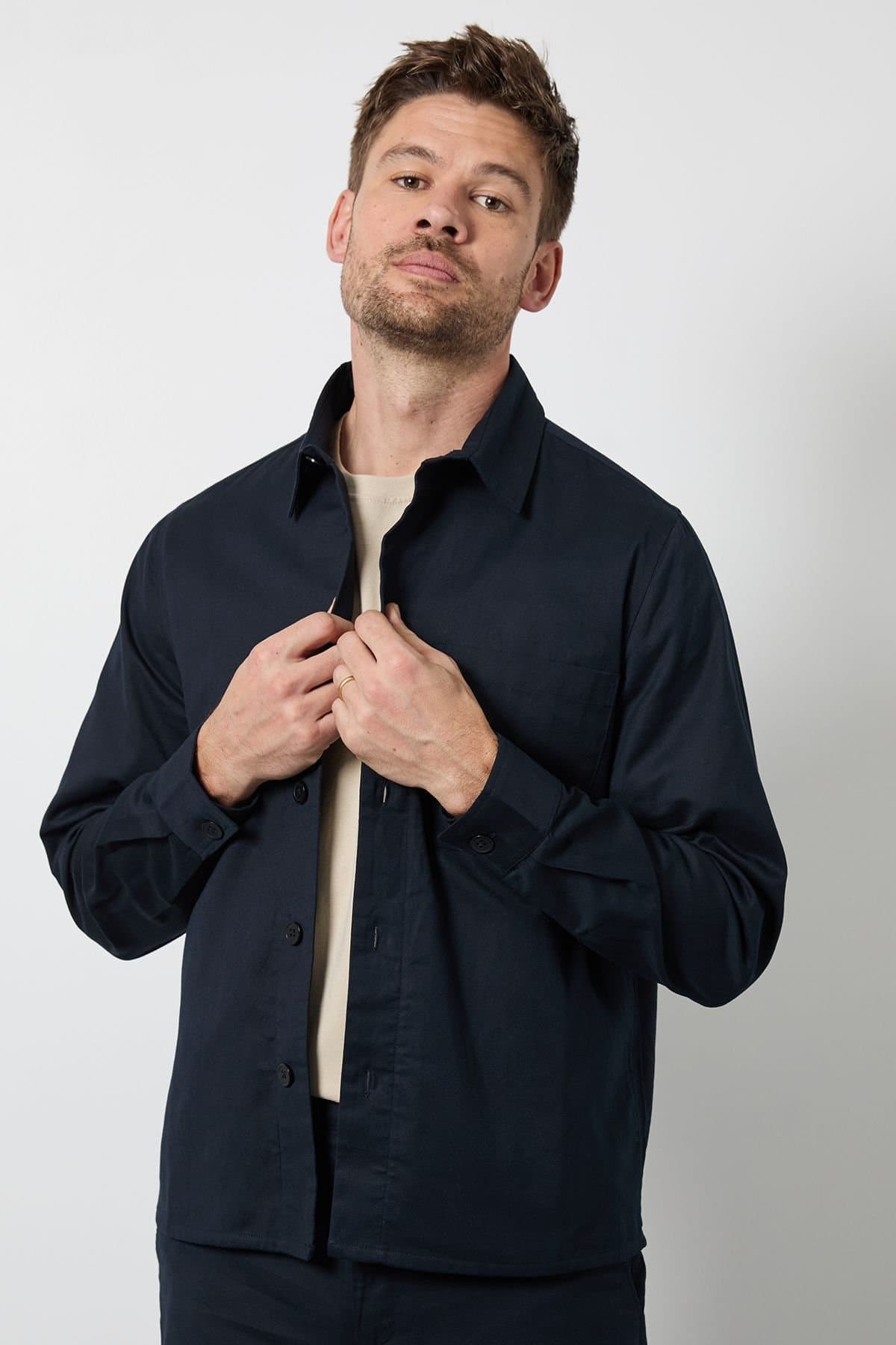 Burton Burton Men's Navy Cotton Linen Overshirt