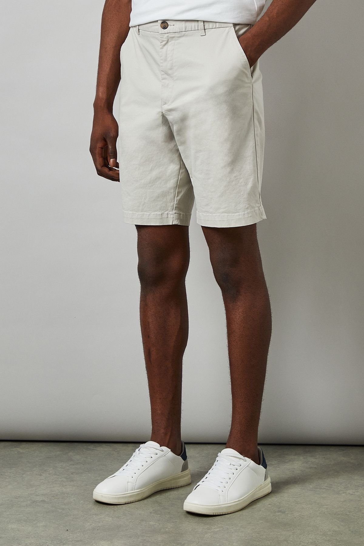 Maine Maine Men's Premium Chino Shorts in Off-White - 3