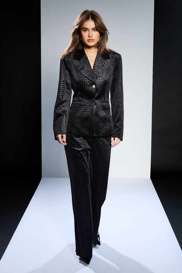 RUNWAY 1.8.1.8 RUNWAY 1.8.1.8 Women's Croc Jacquard Velvet Blazer in Black - 2
