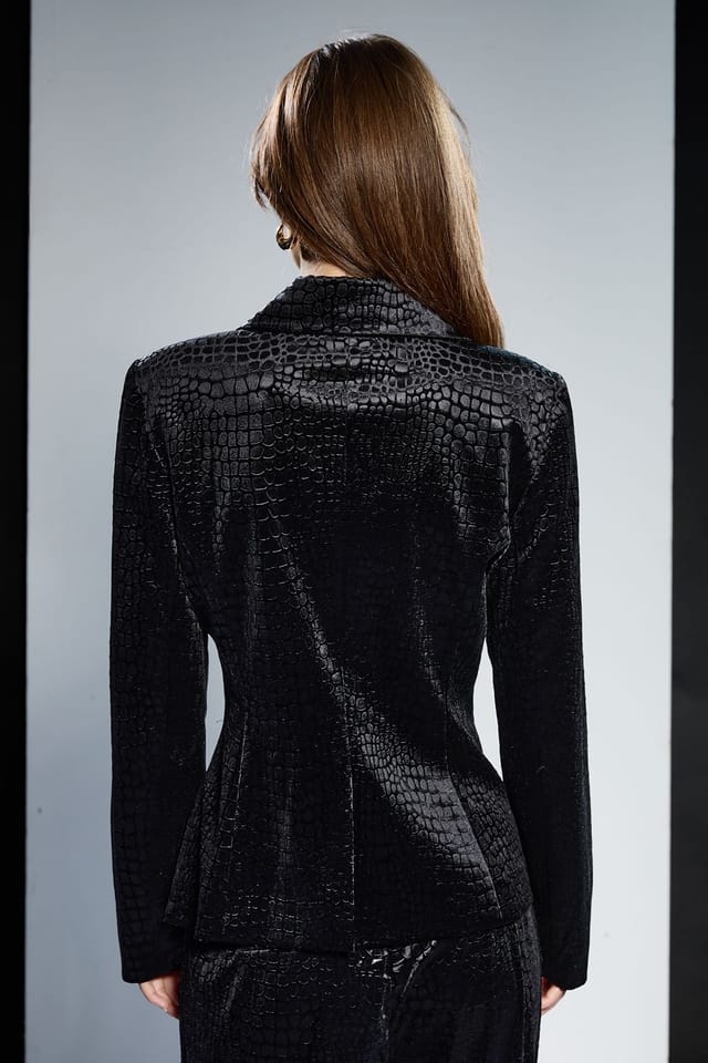 RUNWAY 1.8.1.8 RUNWAY 1.8.1.8 Women's Croc Jacquard Velvet Blazer in Black - 3