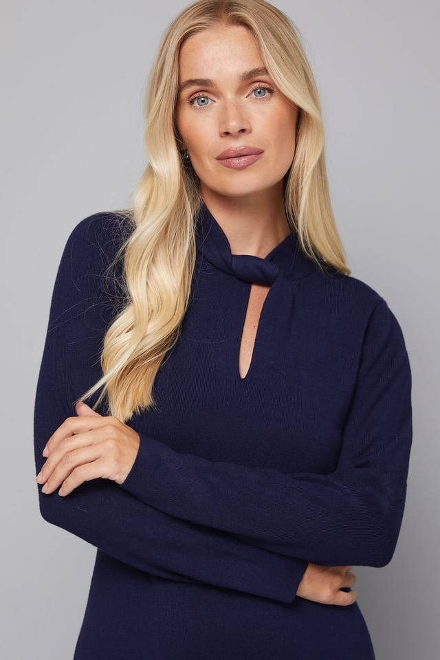 Wallis Wallis Women's Petite Twist Neck Keyhole Knitted Dress in Midnight - 3