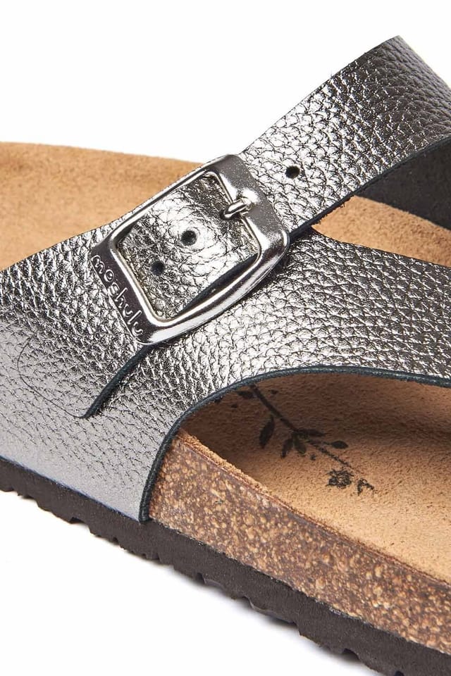 Moshulu Moshulu Women's Wilma Metallic' Toe-Post Cork Footbed Sandals in Metallic Silver - 3