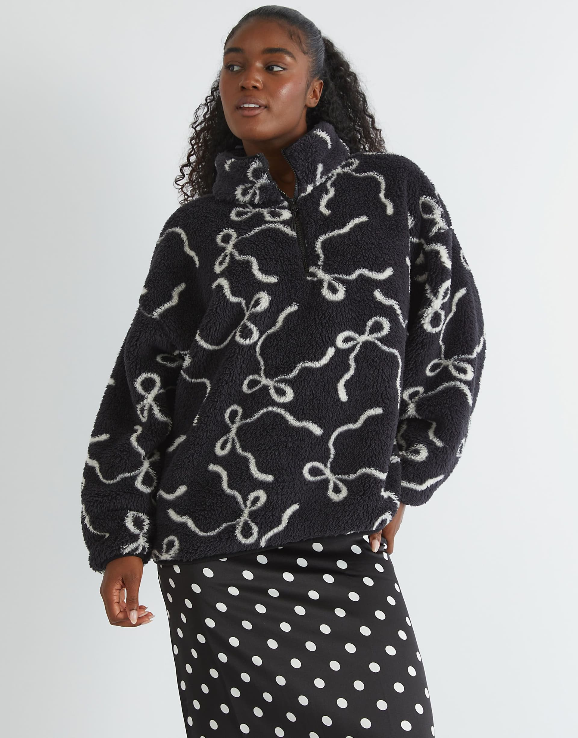 Skinnydip SKINNYDIP Women's Bow Longline Fleece in Black