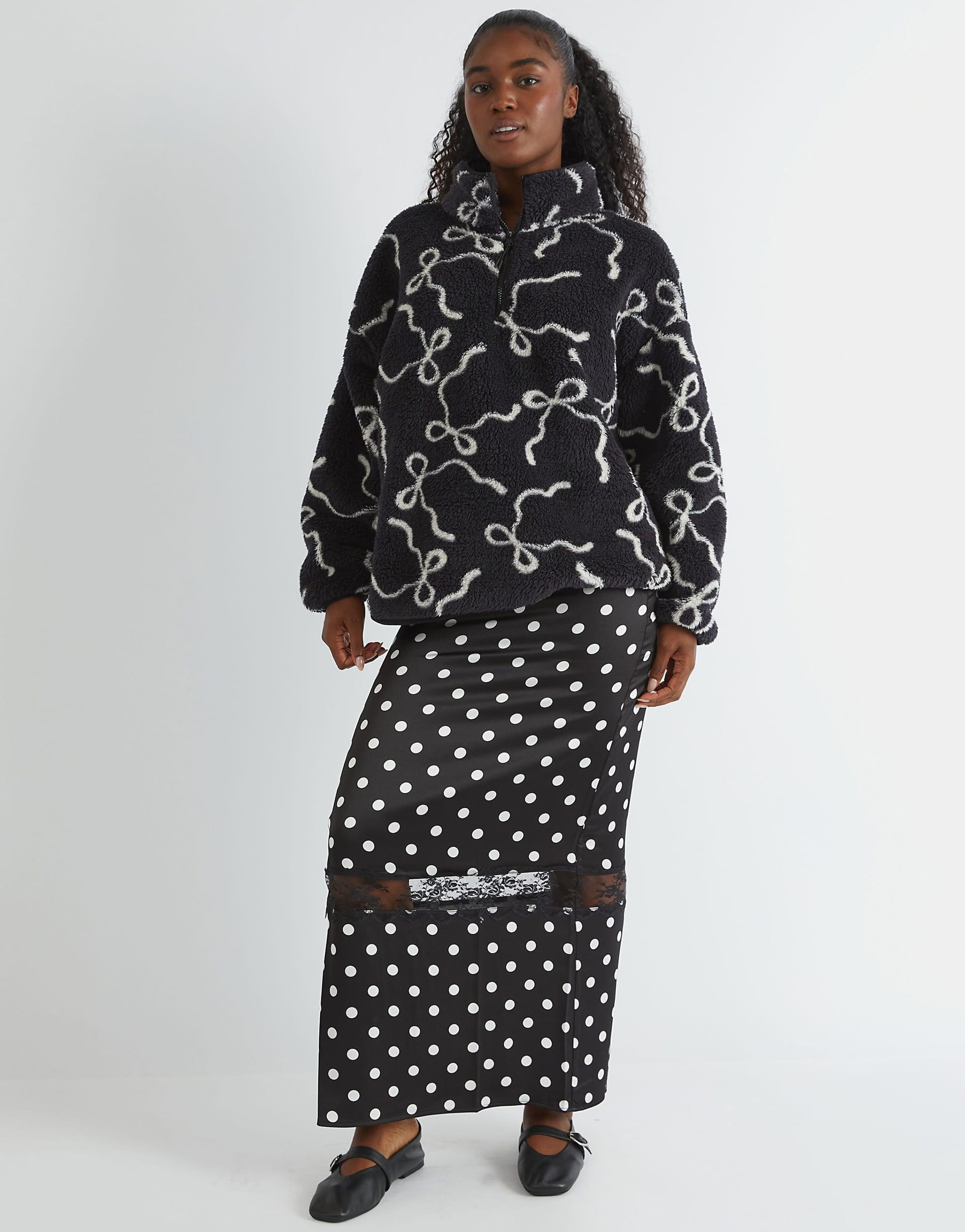 Skinnydip SKINNYDIP Women's Bow Longline Fleece in Black - 4