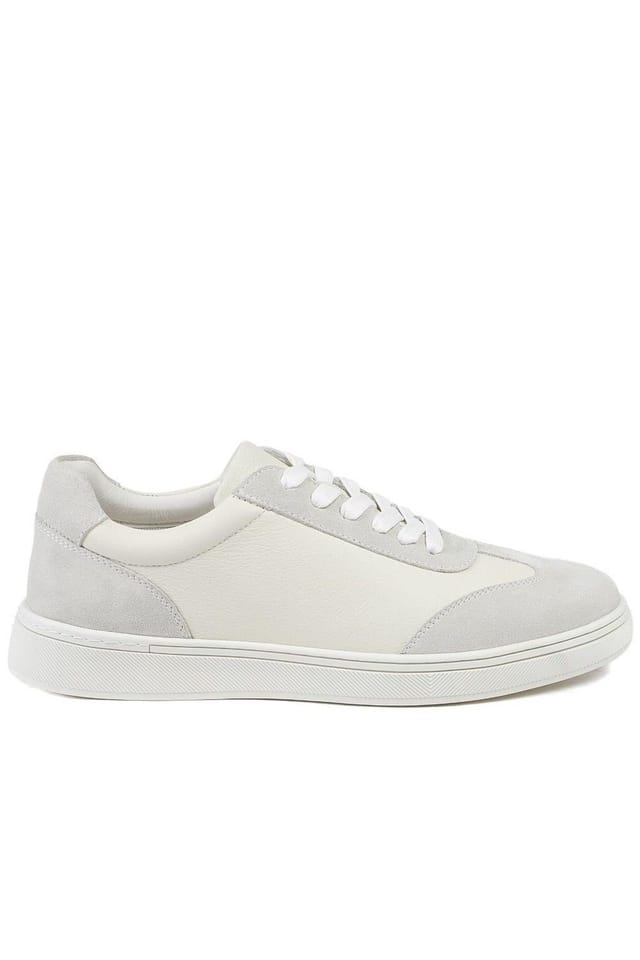 Jones Bootmaker Jones Bootmaker Men's Saladino Leather Lace Up Trainers in White - 2