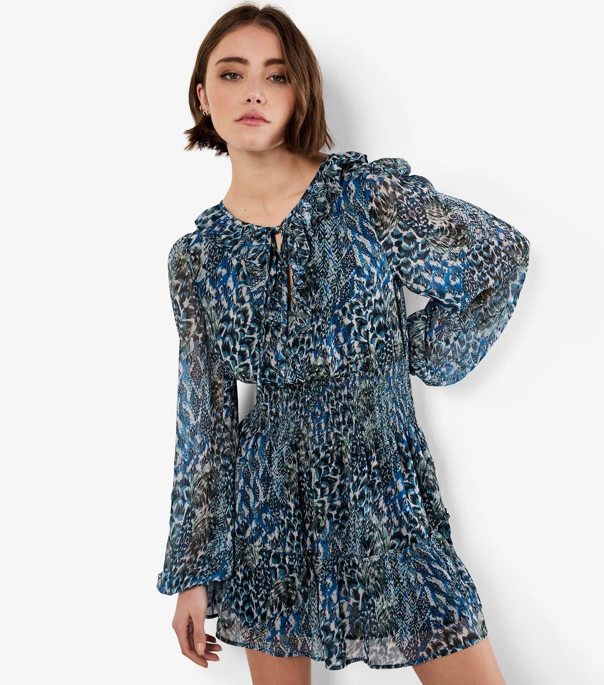 Apricot Women's Green Feather Print Chiffon Mini Dress Apricot New Look