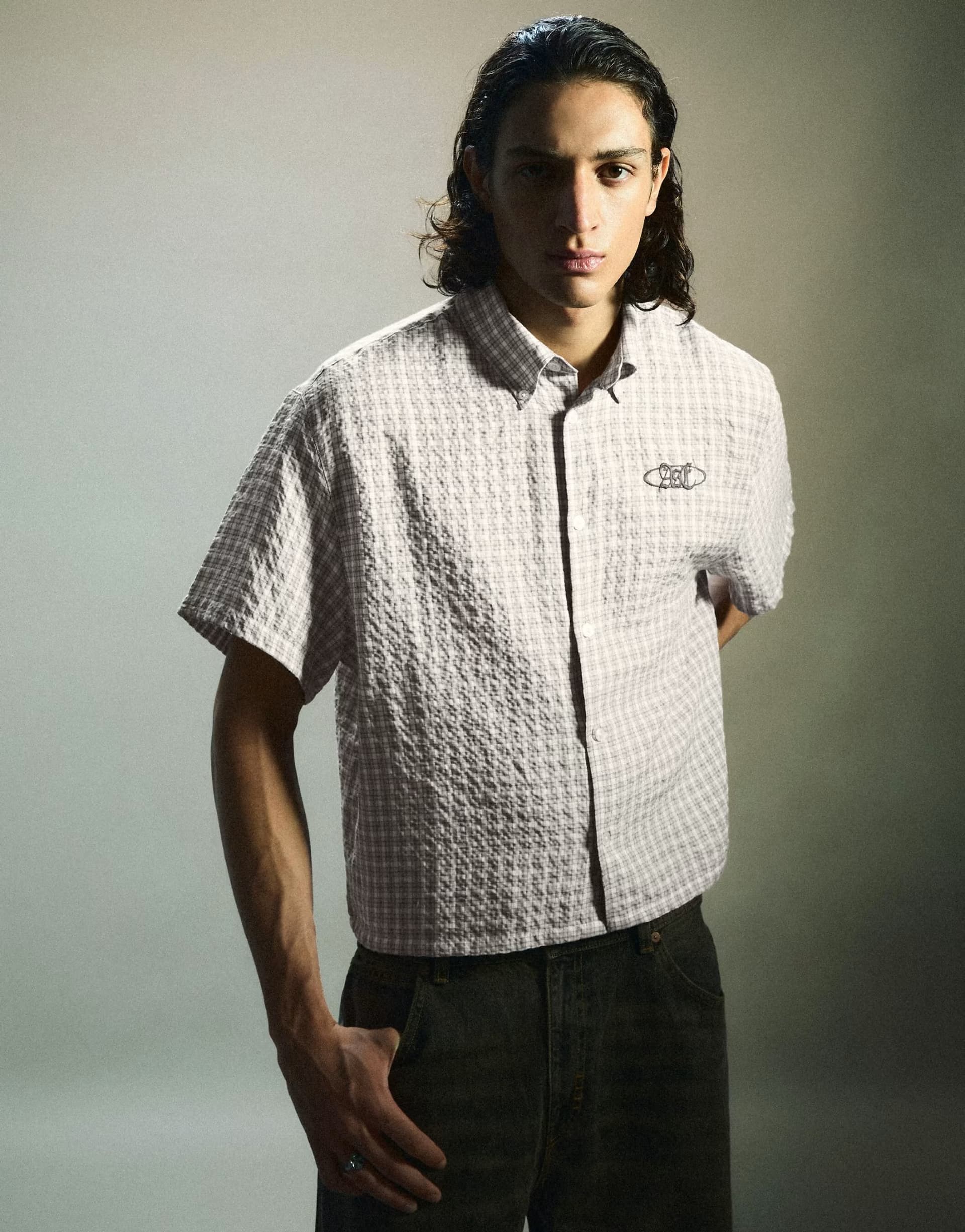 ASOS Bershka Short-sleeved boxy print shirt in washed grey