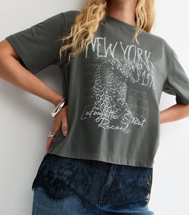New Look Women's Grey New York Leopard Print Lace Trim T-Shirt New Look - 2