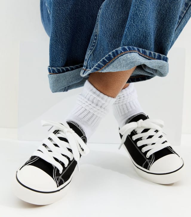 New Look Women's Black Canvas Lace Up Trainers Vegan New Look - 2