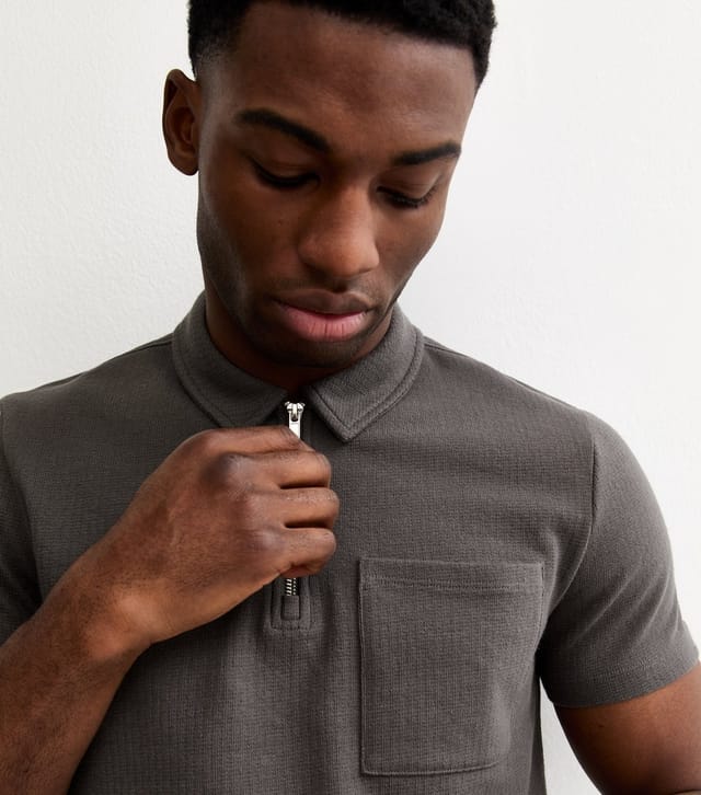 New Look Men's Dark Grey Regular Textured Quarter Zop Polo Shirt New Look - 2