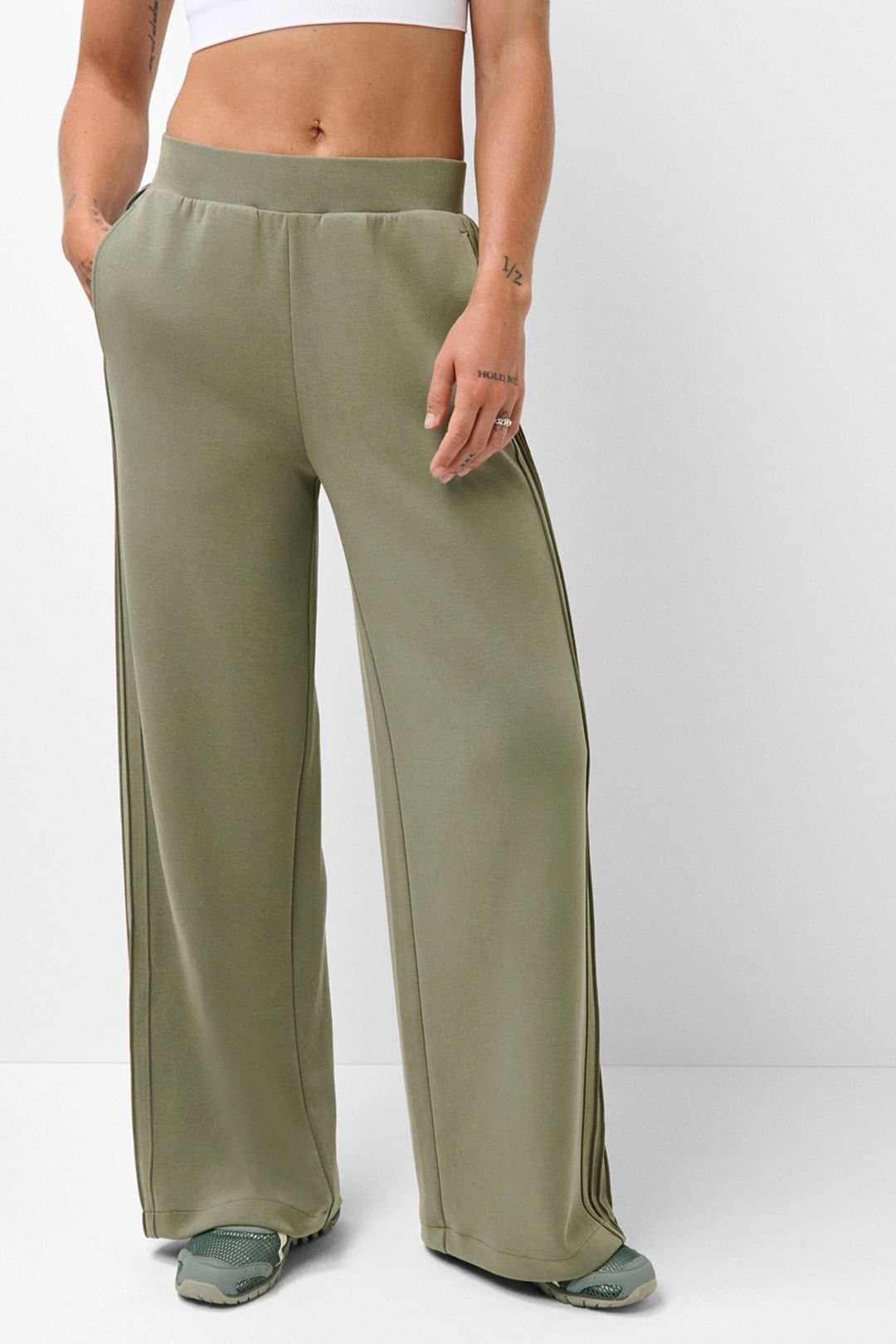 Sweaty Betty Sweaty Betty Women's Sand Wash Wide Leg Pintuck Trousers Bracken Green